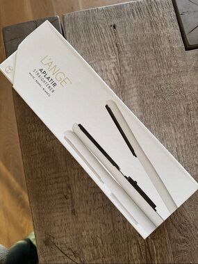 L’ange APLATIR Hair Straightner Wand White Tourmaline lightweight dual voltage